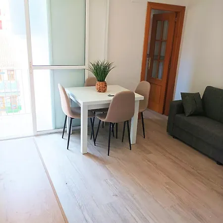 El Cabanal 400 Meters From The Апартаменты Валенсия